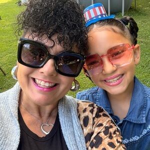 Tee Titi Boutique is Live Posh Live Notification @tbrace916